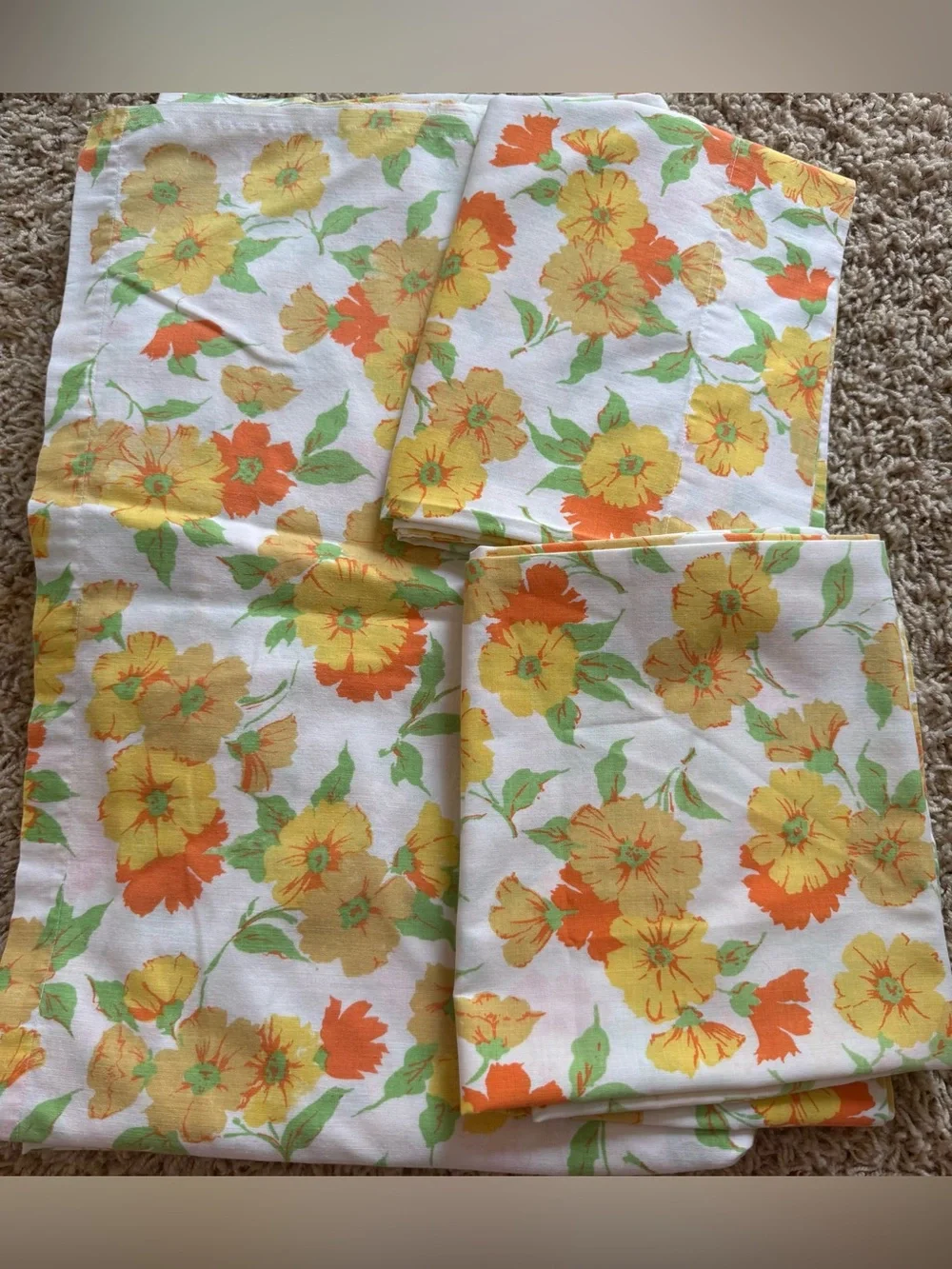 Vintage Floral Sheet and 2 Pillow Cases Set in Yellow, Orange, Green Fabric